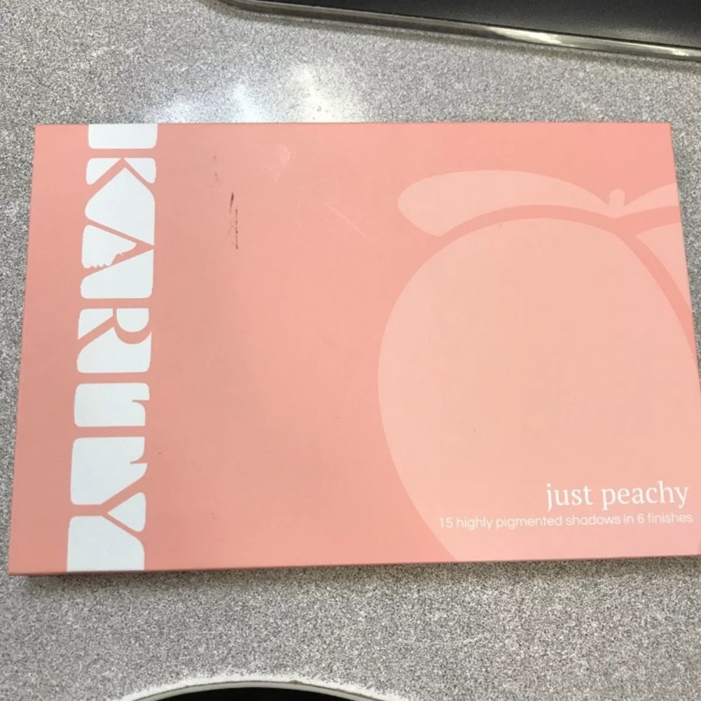 Karity just peachy Palette